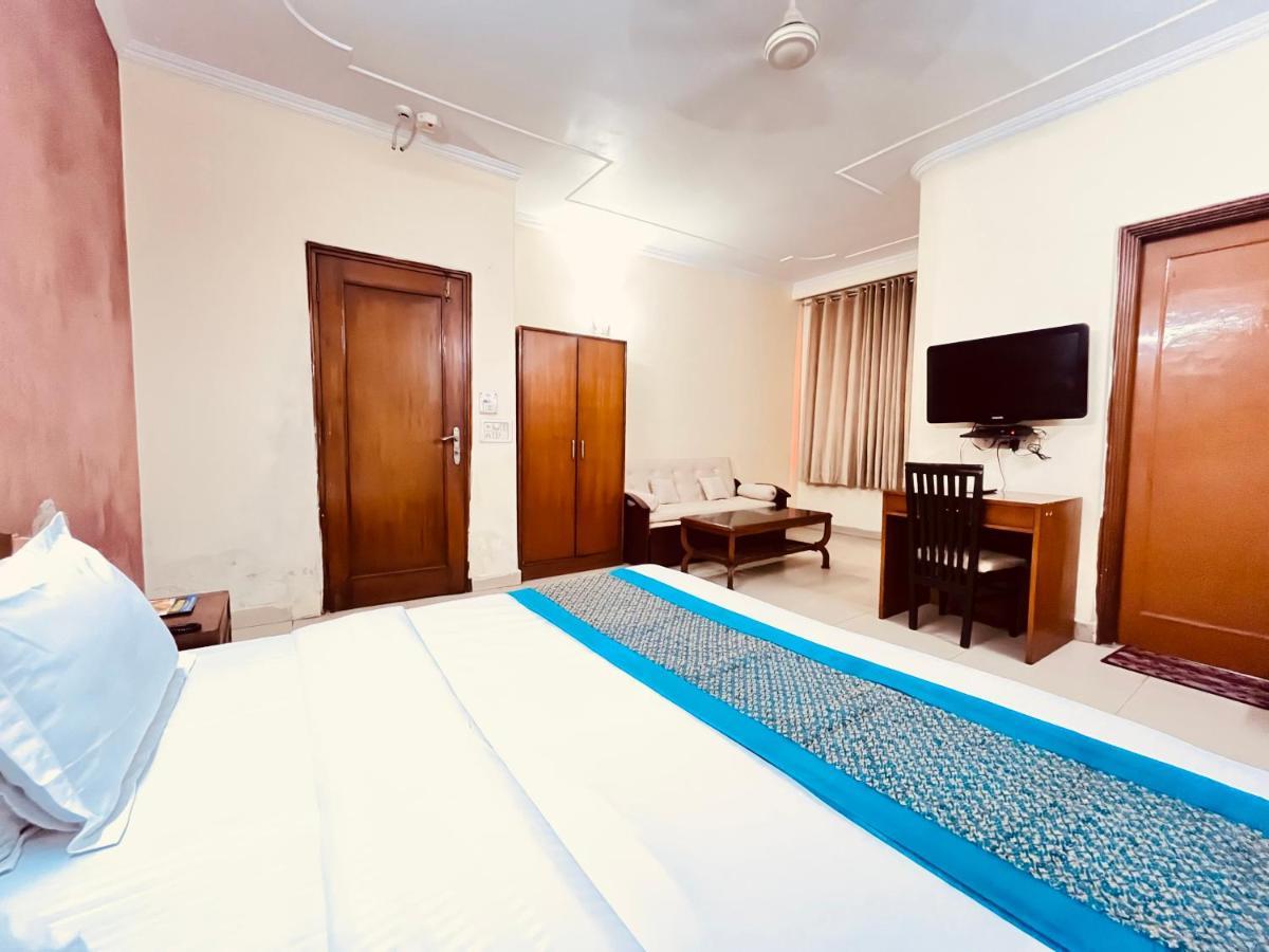 Ashoka Hotel Karol Bagh Delhi Ню Делхи Екстериор снимка
