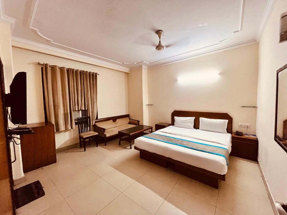 Ashoka Hotel Karol Bagh Delhi Ню Делхи Екстериор снимка