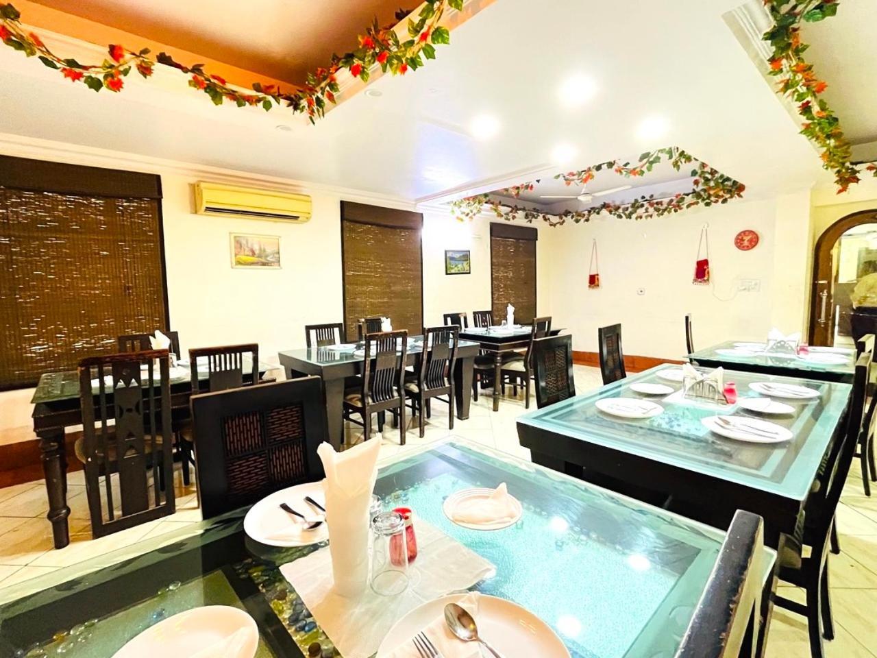 Ashoka Hotel Karol Bagh Delhi Ню Делхи Екстериор снимка