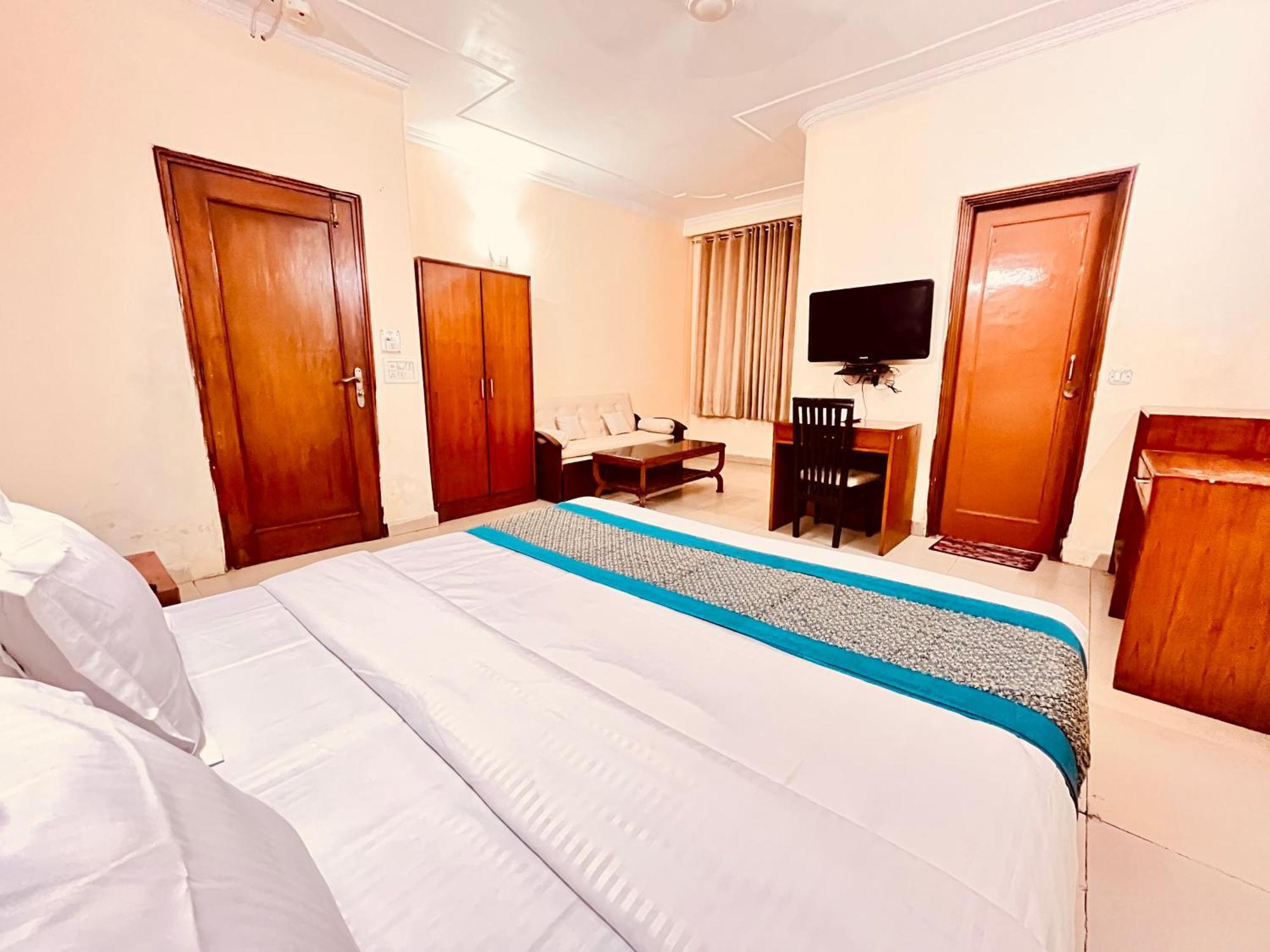 Ashoka Hotel Karol Bagh Delhi Ню Делхи Екстериор снимка